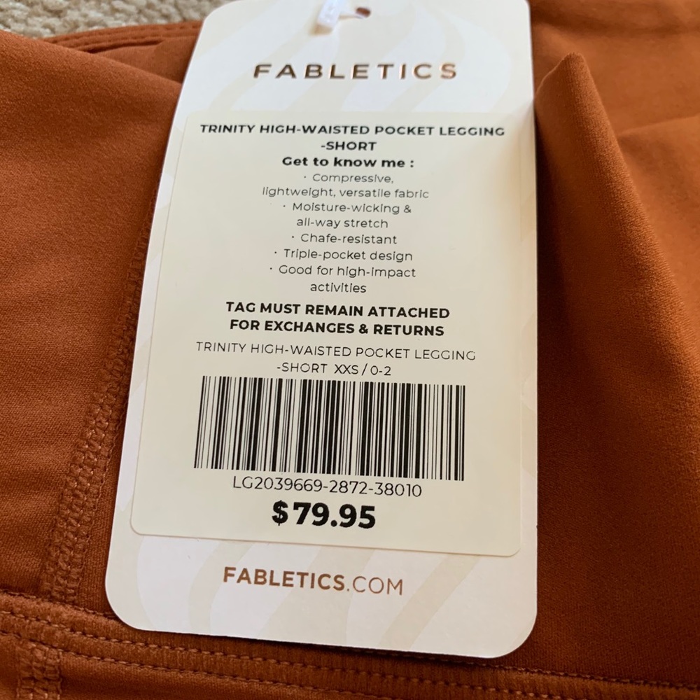 FABLETICS OUTFIT - Picture 3 of 12